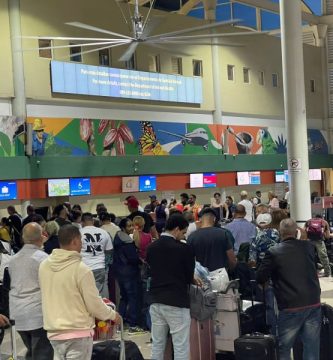 Salud Pública informa no existe riesgo sanitario tras incidente  en vuelo que tuvo que regresar al Aeropuerto del Cibao