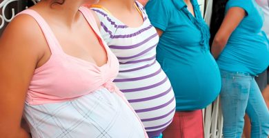 En RD bajan las cifras de embarazo adolescente, según Servicio Nacional Salud
