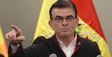 Rodrigo Paz anuncia reordenamiento del gabinete y plan millonario de obras en medio de crisis y protestas en Bolivia