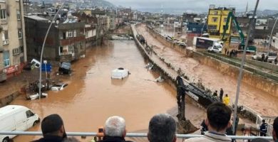 VIDEO: Al menos tres muertos y 12 heridos tras fuertes lluvias e inundaciones en el sur de Turquía