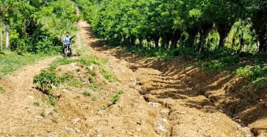 VIDEO: Comunitarios denuncian empresa constructora por supuestamente dañar sus vías