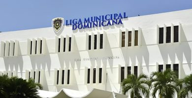 LMD suspende a agrimensor acusado de fraude inmobiliario en Azua