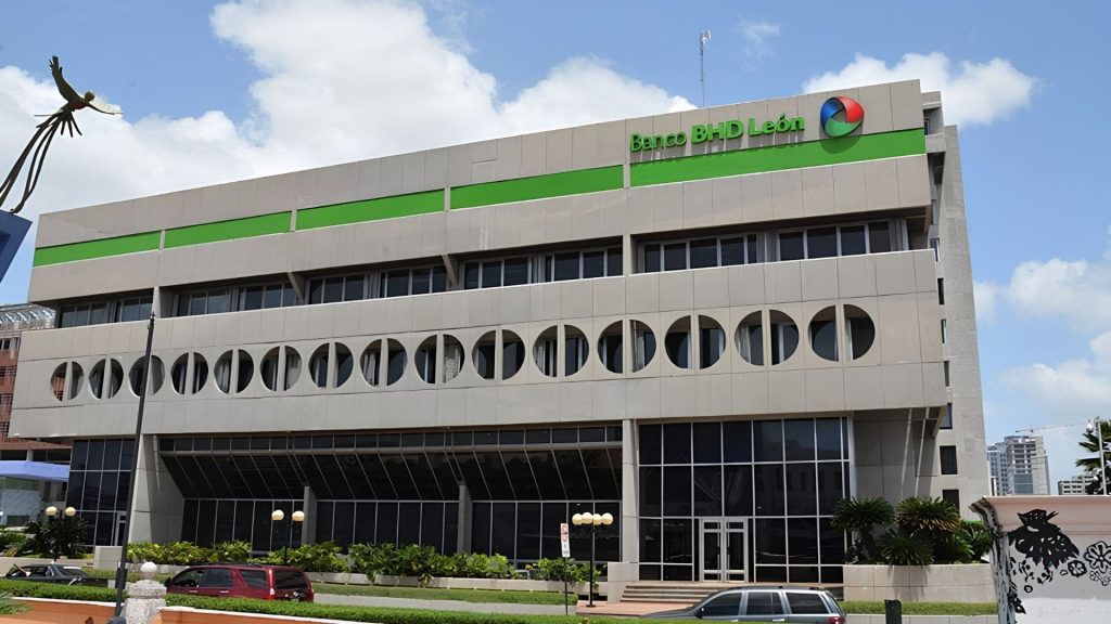 Solicitan prisión preventiva contra red acusada de estafa de RD$200 millones a Banco BHD
