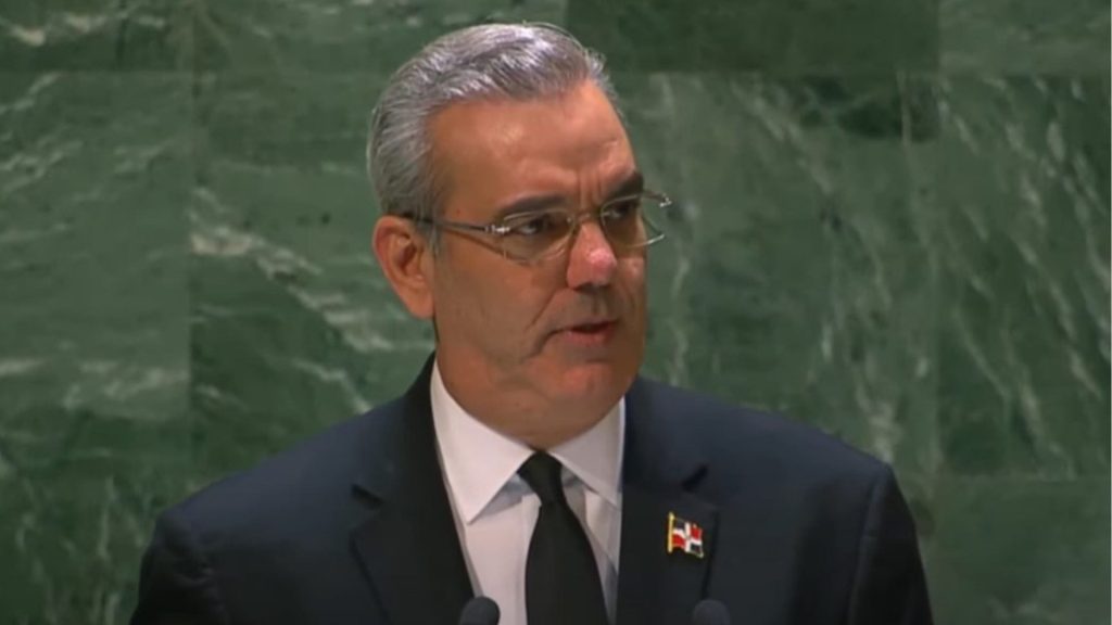 Abinader afirma que República Dominicana está lista para una mujer presidenta