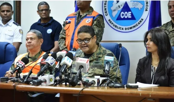 COE eleva provincias en alerta por vaguada en varias provincias