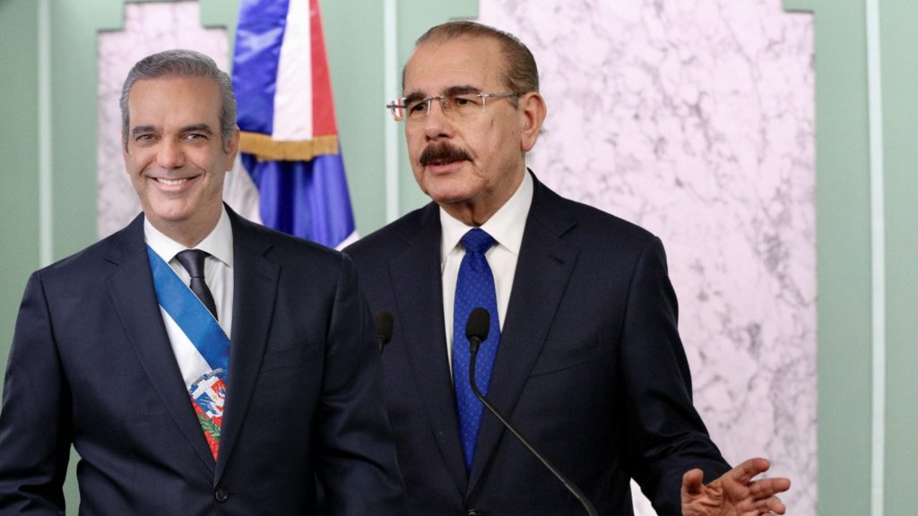 Danilo Medina dice el país vive “escasez y abandono” bajo el actual Gobierno