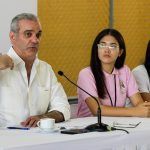 Se pierden becas internacionales cada año por baja participación estudiantil, según Abinader