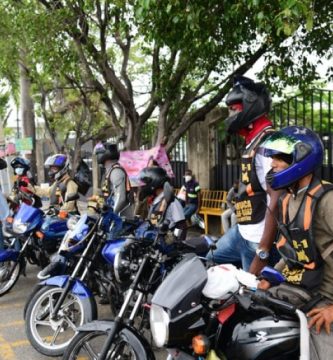 Motoconchistas respaldan operativo de fiscalización en paradas del Gran Santo Domingo