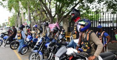 Motoconchistas respaldan operativo de fiscalización en paradas del Gran Santo Domingo
