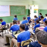Maestros dicen estar dispuestos a retomar el horario extendido en Moca si atienden sus necesidades