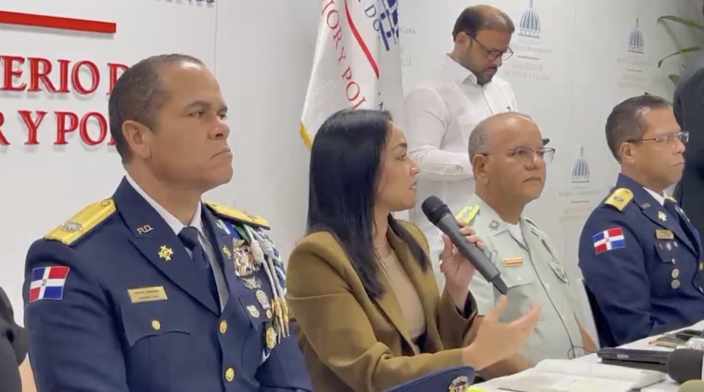 Faride Raful advierte desmantelará paradas de motoconcho ilegales en el Gran Santo Domingo