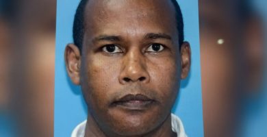 VIDEO: Hallan muerto a hombre de 54 años en el interior de una finca en Azua