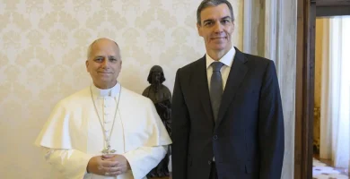 Presidente de España alaba defensa de paz del papa León XIV
