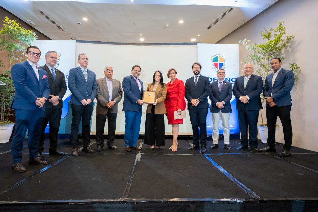 Adesinc resalta impacto económico y transformación del sector de vigilancia privada