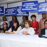 Bioanalistas exigen aumento salarial y mejoras laborales al Gobierno