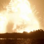 VIDEO: Cohete de la empresa aeroespacial Blue Origin de Jeff Bezos explota durante prueba de encendido estático en Florida