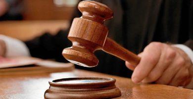VIDEO: Aplazan coerción contra hombre acusado de quemar con agua caliente a dos menores en Azua