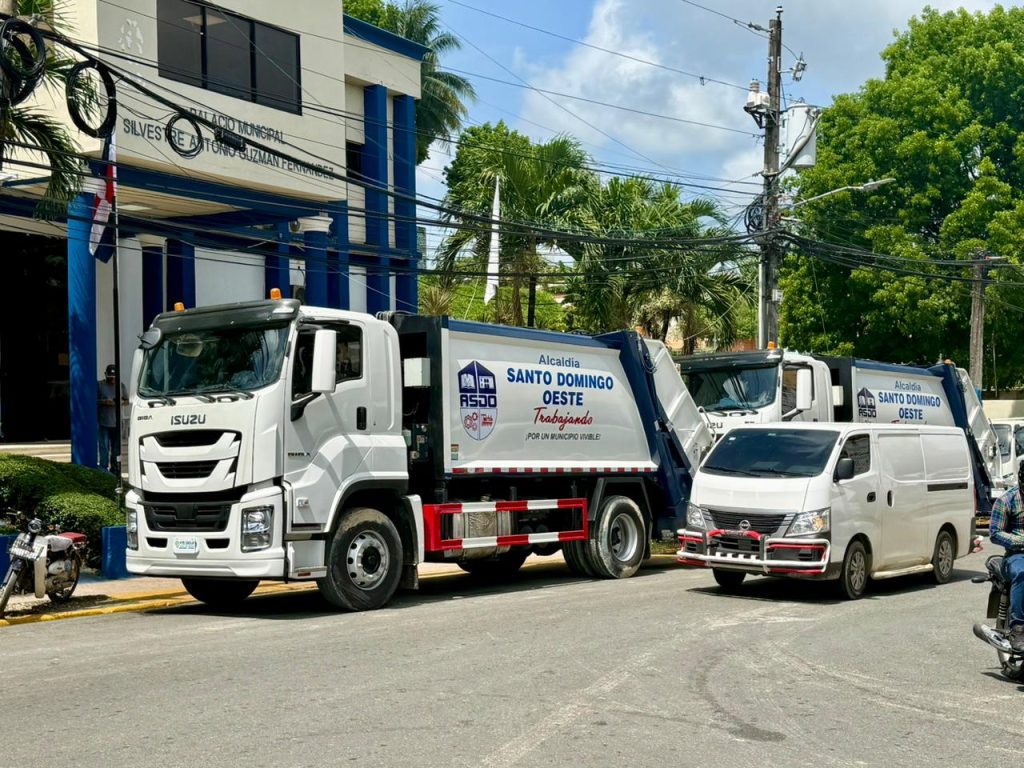 Ayuntamiento de SDO incorpora cinco camiones para recogida de basura
