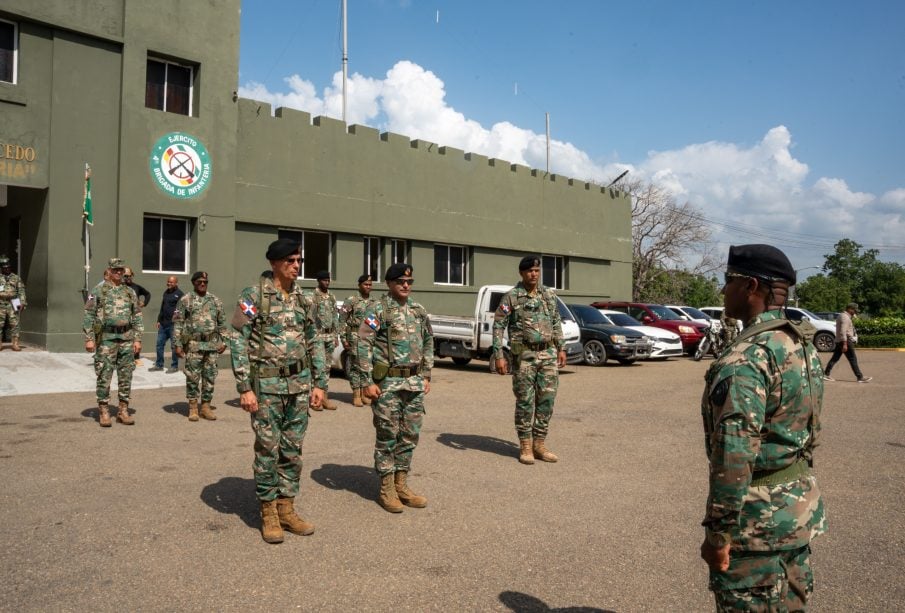 Ejército recorre la frontera y anuncia reinauguración de destacamentos en Hatillo Palma y Mangá
