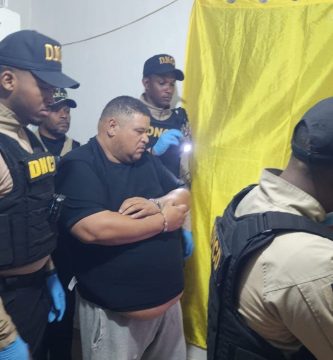 Cae presunto distribuidor con sustancias ilícitas y dinero durante operativo en Sabana Grande de Boyá