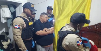 Cae presunto distribuidor con sustancias ilícitas y dinero durante operativo en Sabana Grande de Boyá