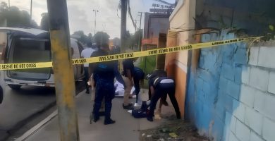 Policía y Ministerio Público investigan muerte de mujer hallada en cabaña del kilómetro 12 de la Sánchez