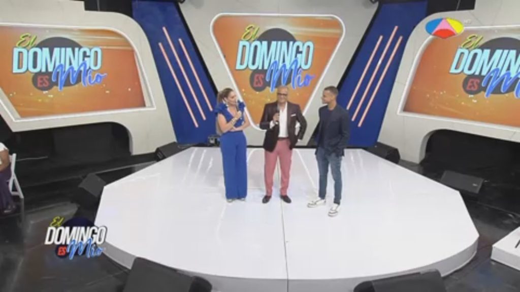 VIDEO: Hijo de Corporán de los Santos se integra al programa televisivo “El Domingo es Mío”