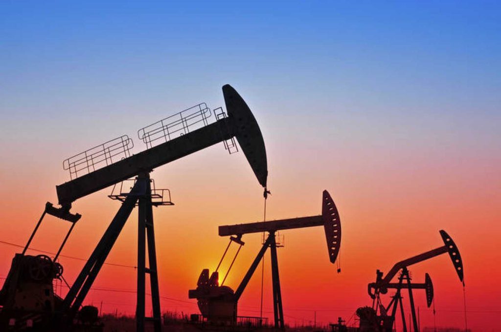 El petróleo de Texas se dispara un 7 % tras paralizar Irán las negociaciones con EE.UU.