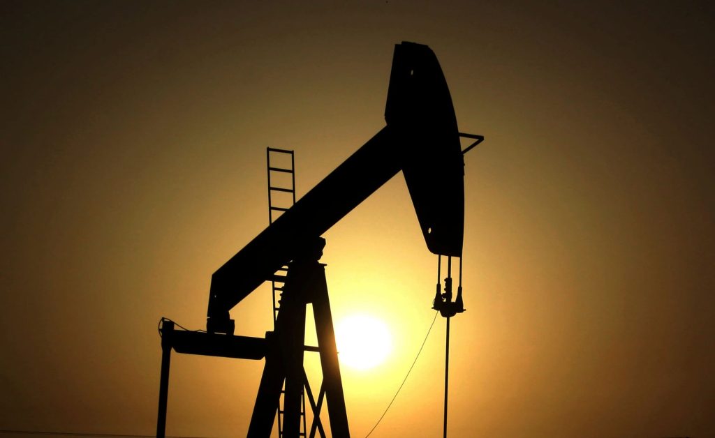 El petróleo de Texas sube un 1,7 %, hasta 93,76 dólares, pendiente de noticias de Irán
