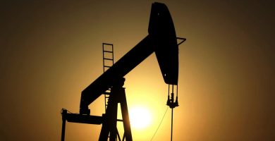 El petróleo de Texas sube un 1,7 %, hasta 93,76 dólares, pendiente de noticias de Irán