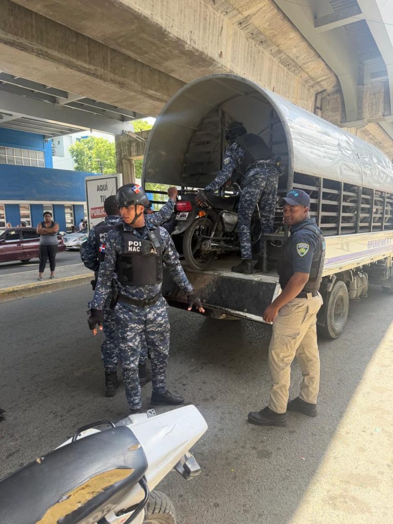 Fuerza de Tarea Conjunta en SDN realiza operativos en paradas de motoconchos irregulares