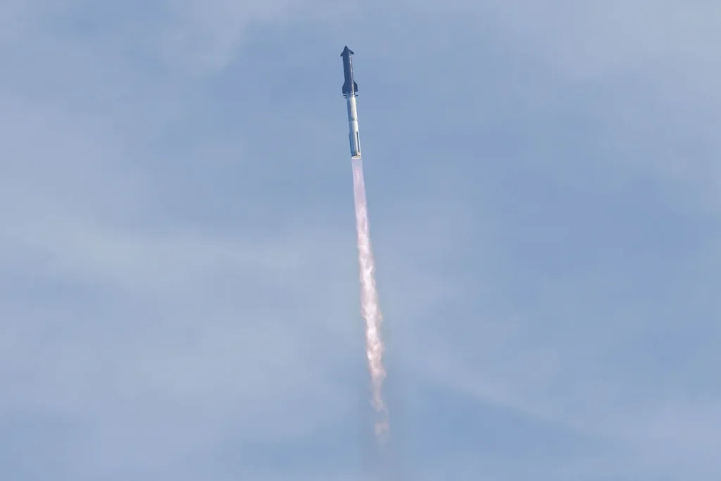 SpaceX ofrecerá acciones a 135 dólares en debut bursátil, con valoración en 1,77 billones