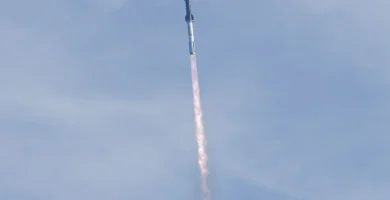 SpaceX ofrecerá acciones a 135 dólares en debut bursátil, con valoración en 1,77 billones