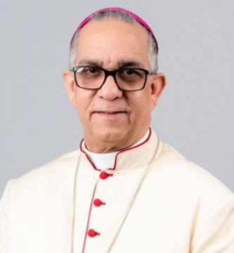 Arzobispo de Santiago llama a atender salud mental ante violencia intrafamiliar