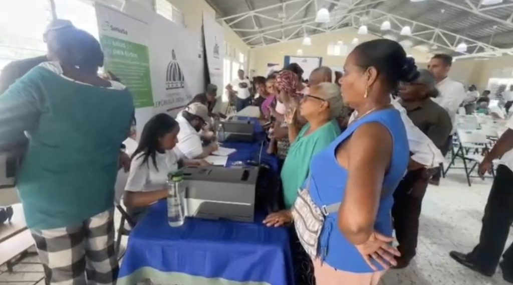 Desarrollo de la Comunidad realiza jornada asistencial en Elías Piña