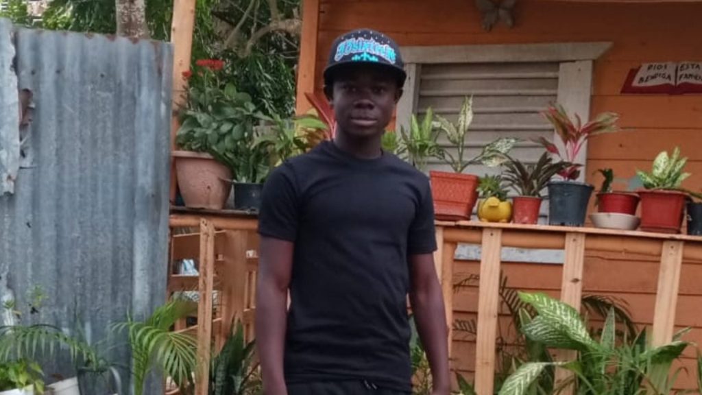 Denuncian que Migración detuvo y deportó a menor dominicano de 14 años
