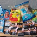 Detienen hombre tras intentar robar café, leche y otros productos de establecimiento en San Cristóbal
