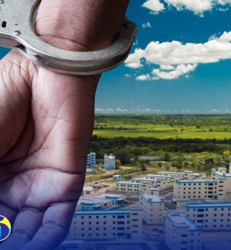Arrestan a mujer y una menor tras intento de introducir presunta droga al CCR Las Parras; Internos intentaron amotinarse tras suceso