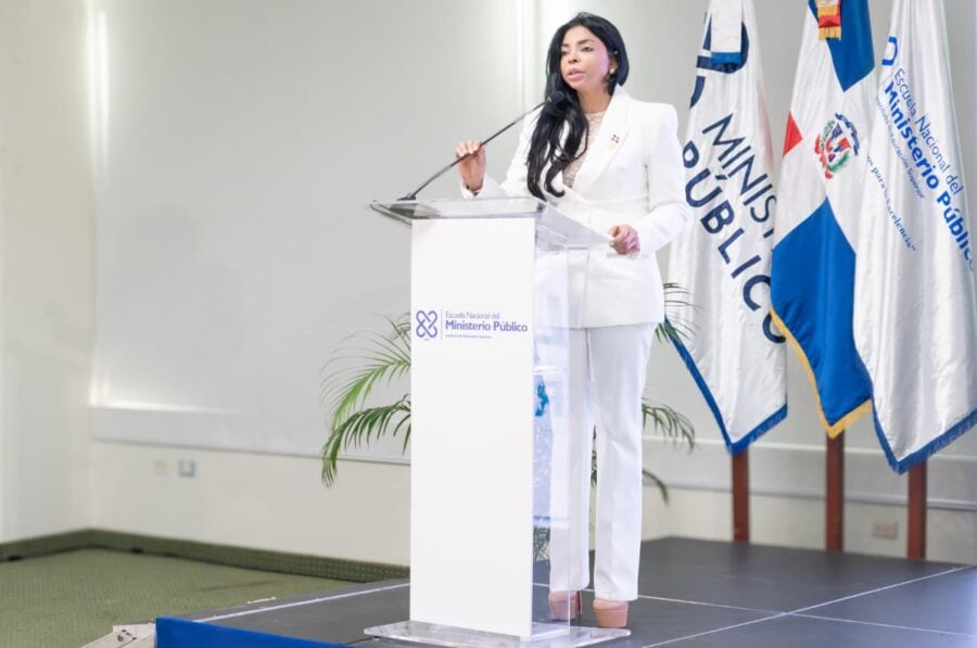 Procuradora Yeni Berenice inaugura centro de acceso a la justicia en Cienfuegos y remozamiento de la Fiscalía de Santiago