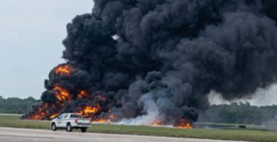 VIDEO: Avión se incendia y aterriza de emergencia tras presunta falla mecánica en el aeropuerto de La Romana