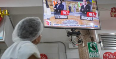 Sondeos a pie de urna en Perú dan empate técnico con leve ventaja de Fujimori ante Sánchez