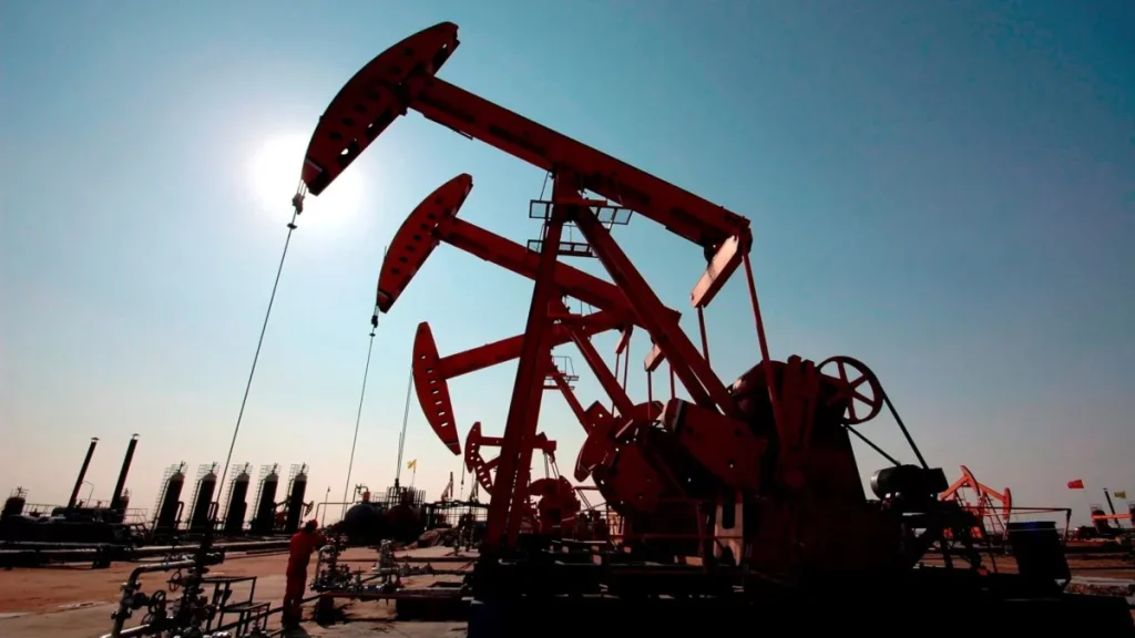 El petróleo de Texas sube un 0,84 %, hasta 91,30 dólares, ante escalada en Oriente Medio
