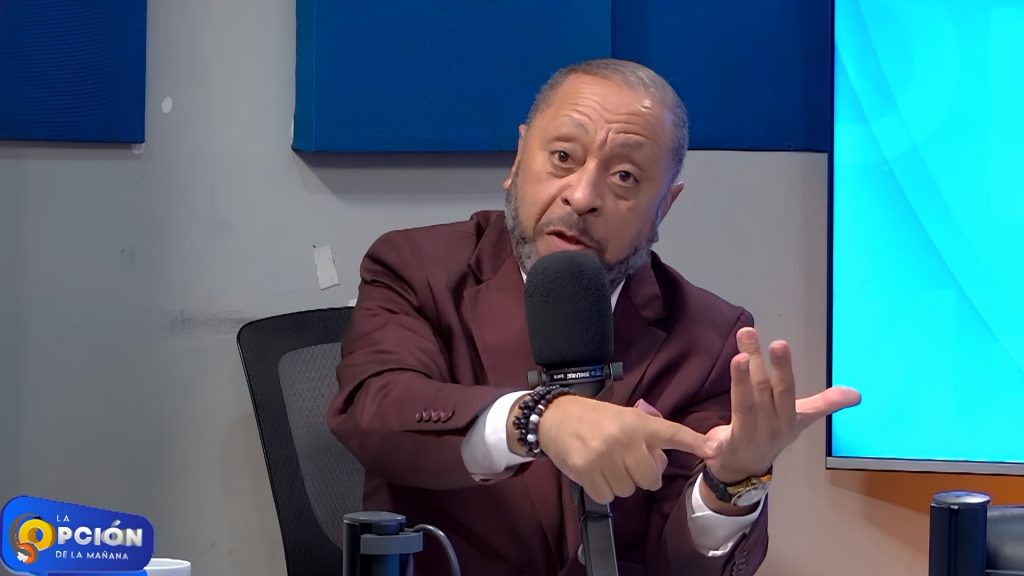 Michael Miguel exige a políticos dominicanos presentar propuestas claras y advierte sobre “politiquería vacía”
