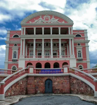 Unesco decidirá en julio si los Teatros de la Amazonía (Brasil) son patrimonio mundial