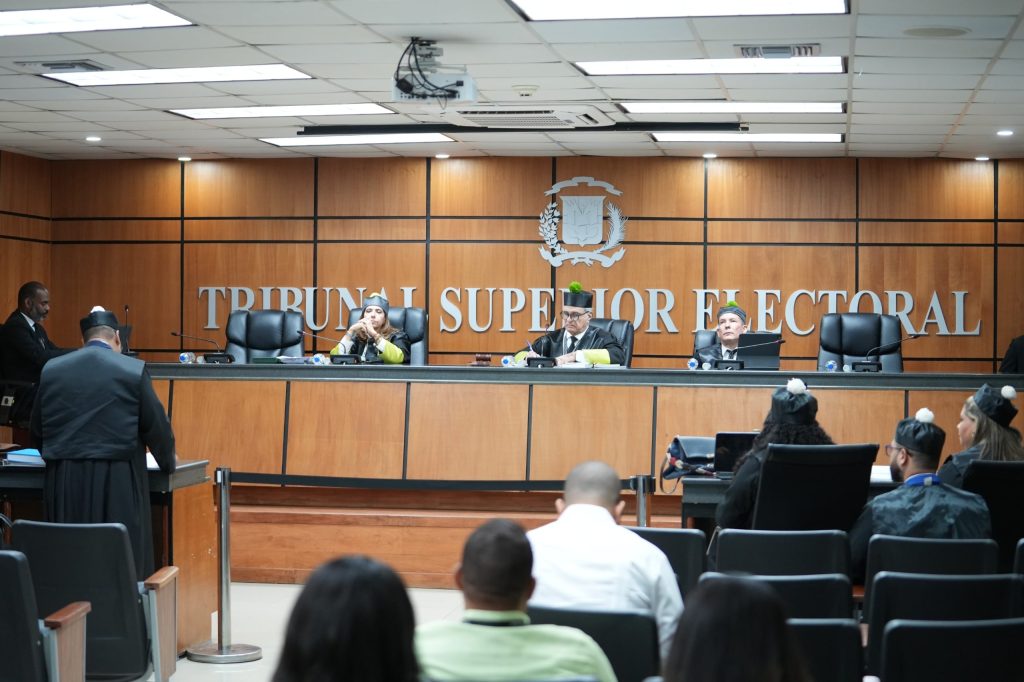TSE deja en estado de fallo reservado recurso contra reglamento de encuestas electorales de la JCE