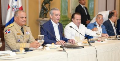 Construirán mercado binacional y ampliarán verja en la frontera dominico-haitiana