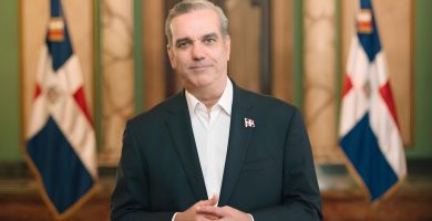 Abinader cae en puntuación, pero se mantiene entre los presidentes mejor valorados de Latam
