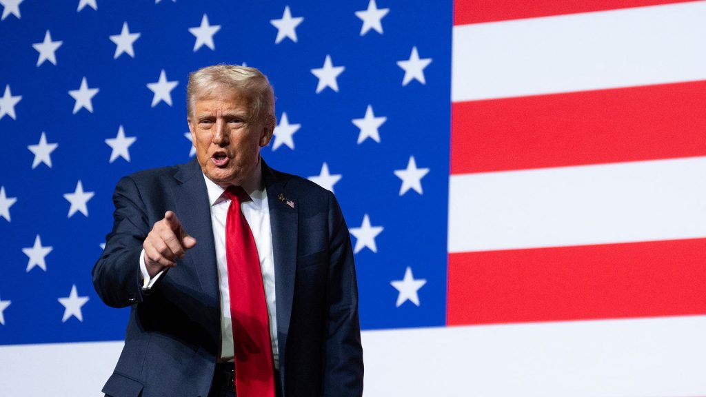 Trump dice que ha logrado sacar del estrecho de Ormuz 100 millones de barriles de crudo