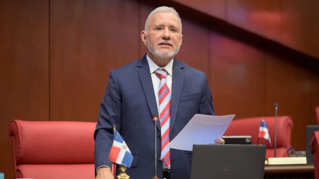Taveras Guzmán propone eliminar prisión por “difamación” y derogar el “ultraje a funcionarios”