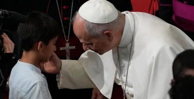 Niño de 6 años, sorprende al Papa con preguntas sobre pobreza, fe y desigualdad
